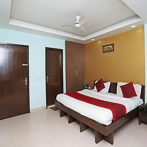 *** Hotel Oyo 6596 Flight Path India